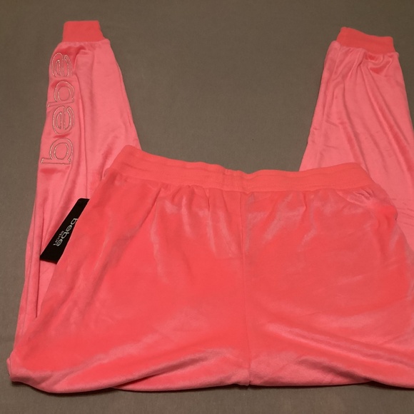 BEBE velour sweats/joggers NEW - Picture 6 of 6